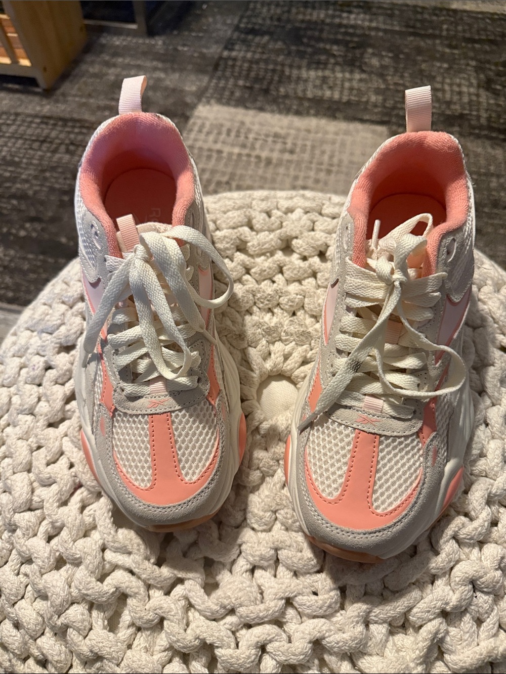 Reebok White and Pink Lightweight Sneakers. NWOB